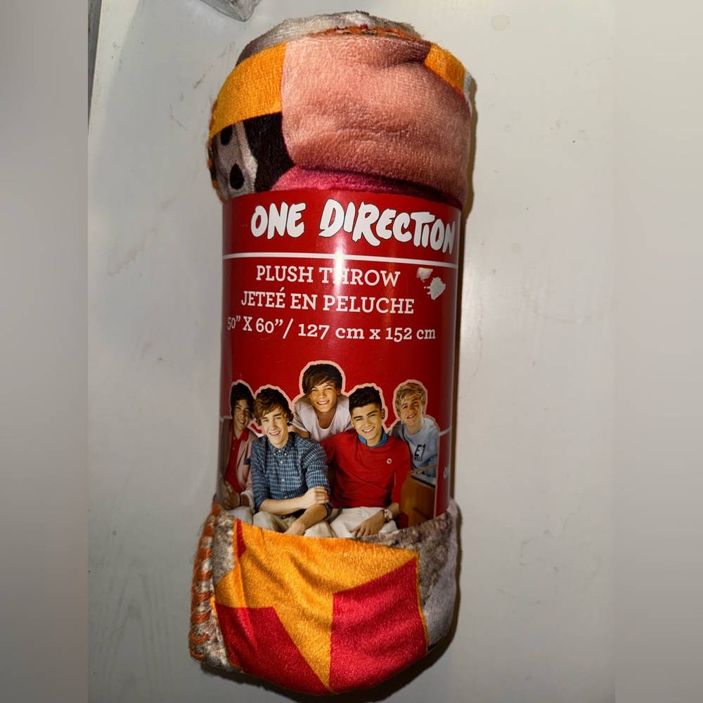 Brand New 1D One Direction Plush Throw Blanket 50x60 Harry Styles